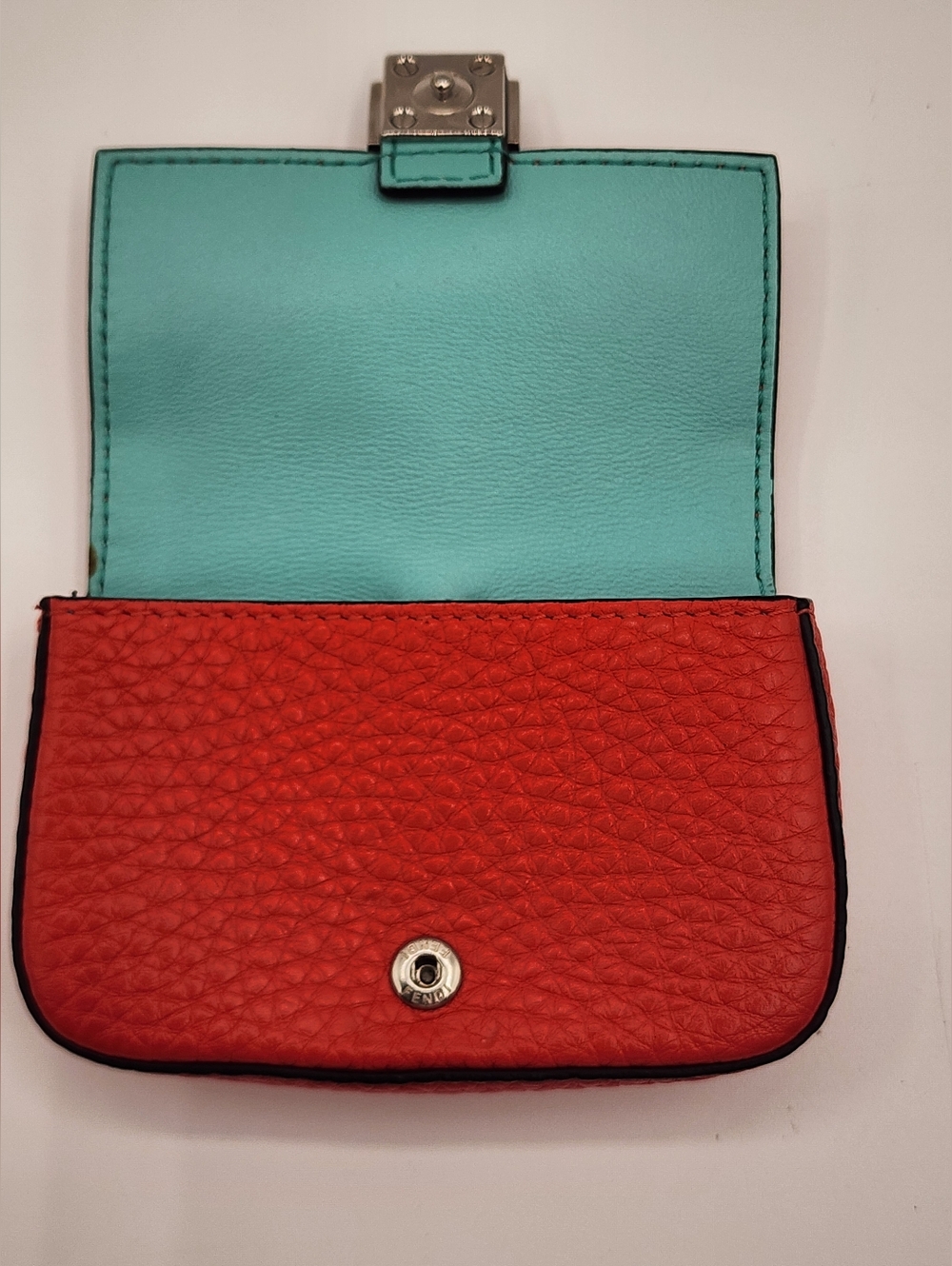 Fendi Poppy Pebbled Nano Baguette - Picture 2 of 11